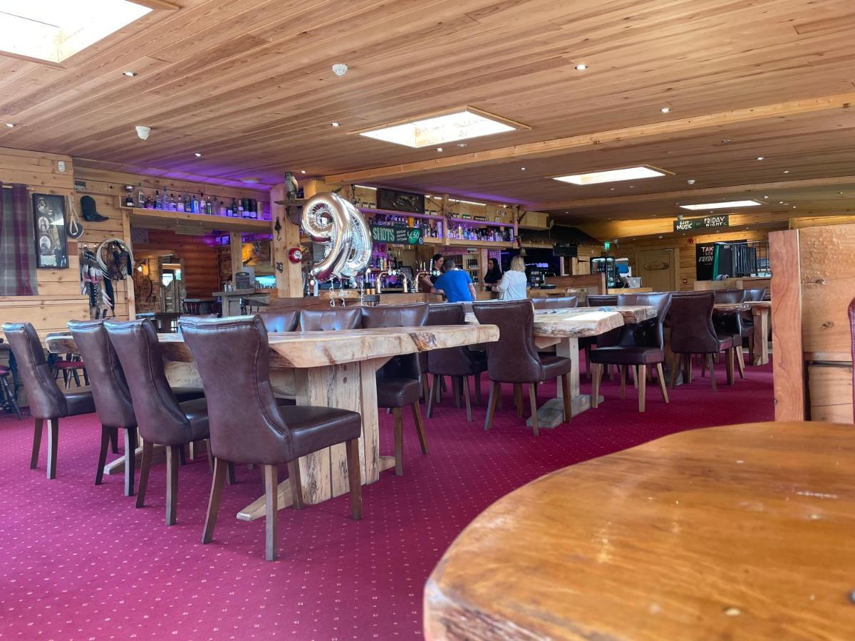 Carre Retreat With Private Hot Tub Felton (Northumberland)